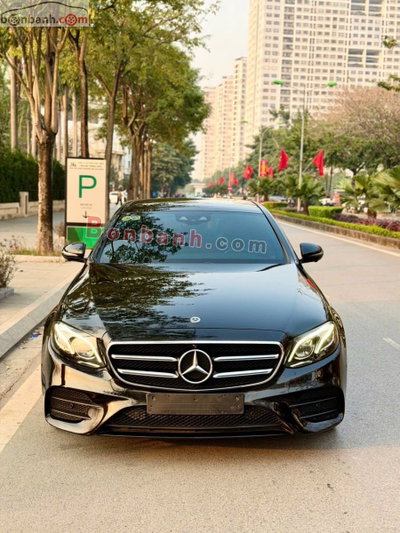 Xe Mercedes Benz E class E300 AMG 2020