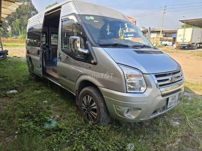 Ford Transit 2016 phiên bản LX Bạc tải van 6 chỗ