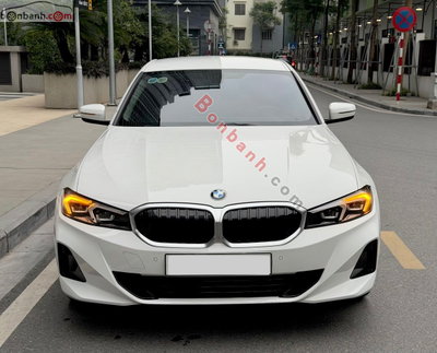 Xe BMW 3 Series 320i Sport Line 2024