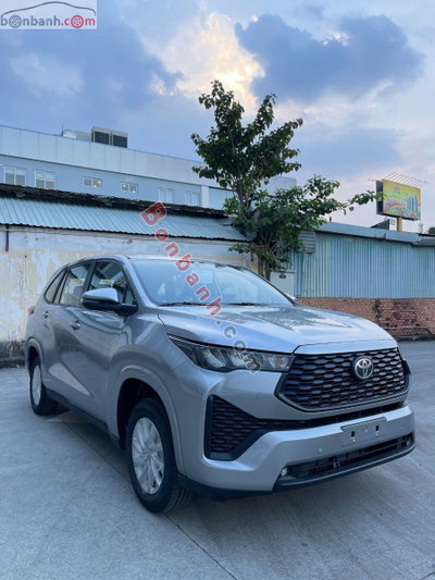 Xe Toyota Innova CROSS G 2026