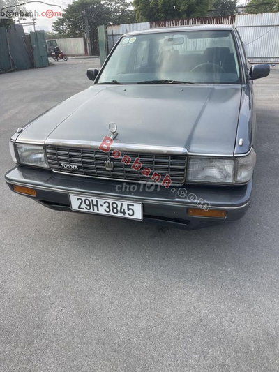 Toyota Crown Super Saloon 2.8i Trước 1990