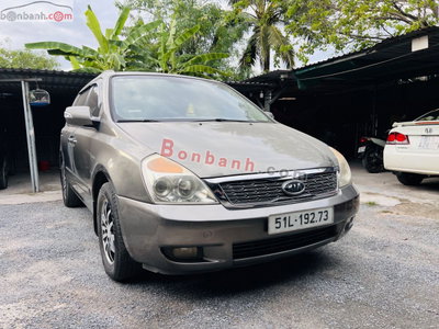 Xe Kia Carnival 2.7 MT 2010