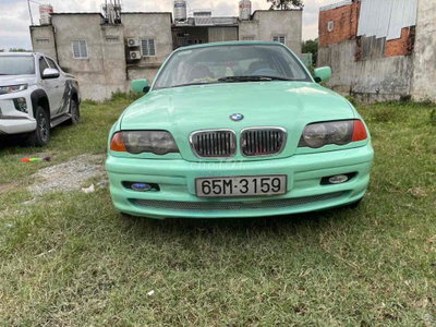 BMW 3 Series 2004 318i AT - 1000 km