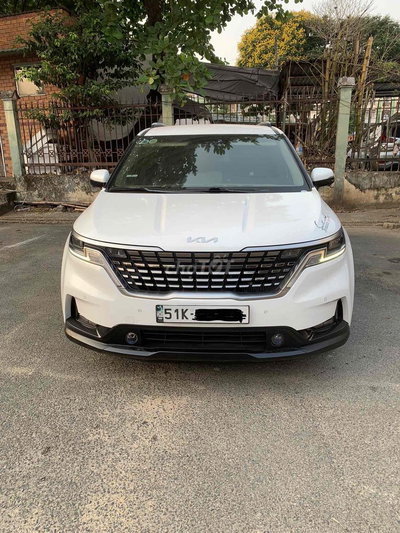 Kia Carnival premium 8 chổ 2.2D
