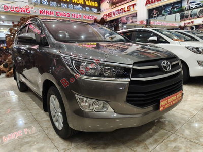 Xe Toyota Innova 2.0E 2019