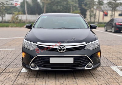 Xe Toyota Camry 2.0E 2018