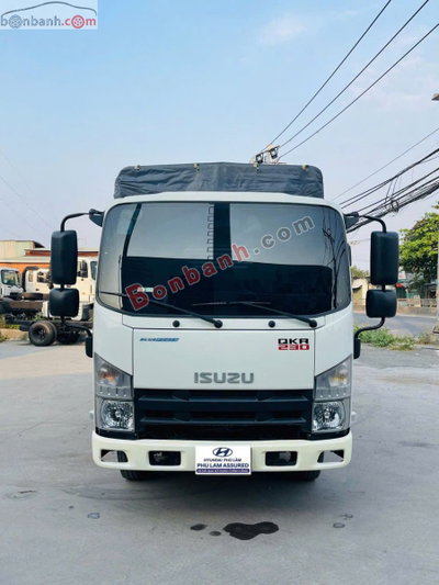 Xe Isuzu QKR QLR77FE5 Thùng Bạt 2024