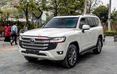Xe Toyota Land Cruiser 3.5 V6 2022