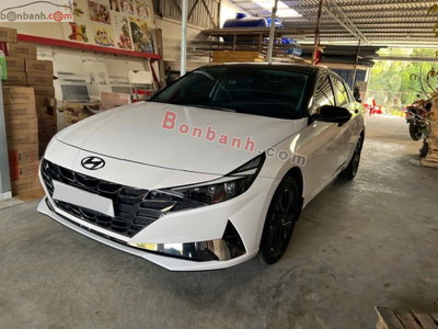 Xe Hyundai Elantra 1.6 AT Đặc biệt 2024