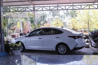 Hyundai Accent 2021 Trắng