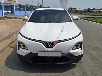Xe VinFast VF6 Plus 2025