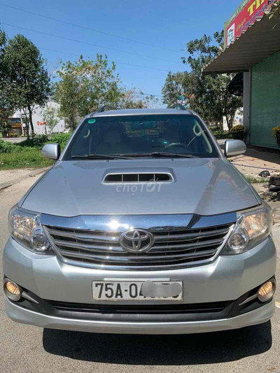 Toyota Fortuner 2014 2.5G - 80000 km