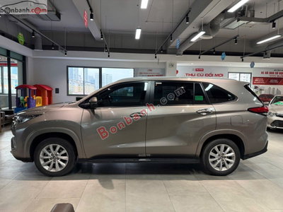 Xe Toyota Innova Cross 2.0G CVT 2025