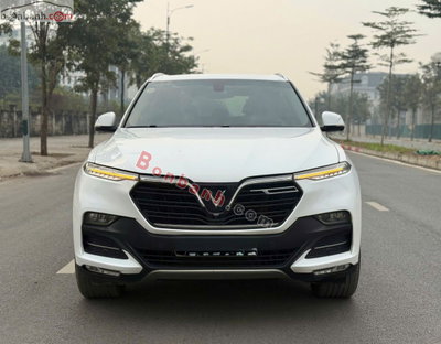 Xe VinFast Lux SA 2.0 Premium 2.0 AT 2019
