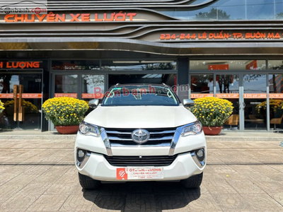 Xe Toyota Fortuner 2.4G 4x2 AT 2018