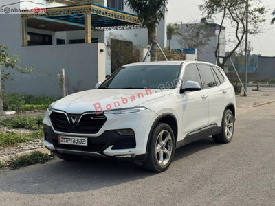 Xe VinFast Lux SA 2.0 Base 2.0 AT 2021