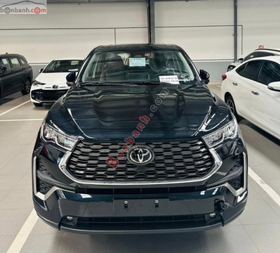 Xe Toyota Innova Cross HEV 2.0 CVT 2025