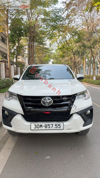 Xe Toyota Fortuner 2.7V 4x2 AT TRD 2019