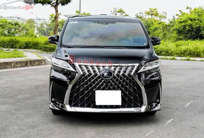 Xe Lexus LM 300h Royal Lounge 2020