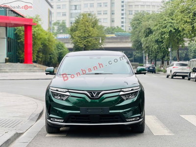 Xe VinFast VF8 Eco AWD 2023