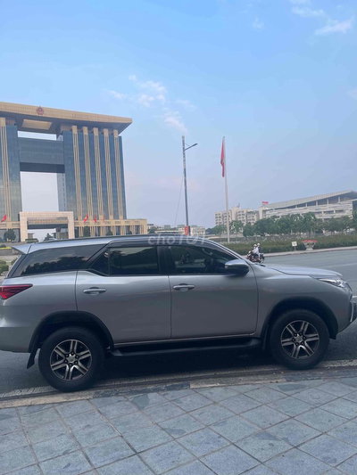 Toyota Fortuner 2020 2.4G 4x2 MT - 79000 km