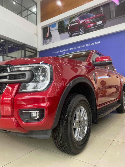2026Ford RangerXLS Bank85%, lãi 8,5%, đưa 190tr0