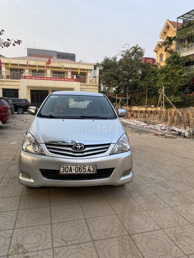 Toyota Innova 2008 Bạc