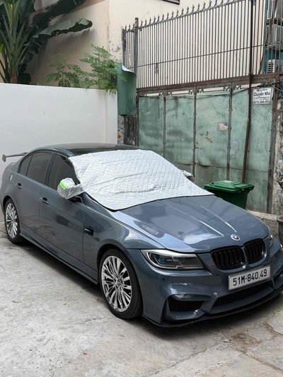 BMW 320i 2007 Xám