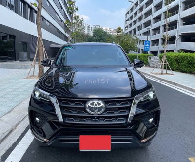 Toyota Fortuner 2022 Máy dầu số tự động