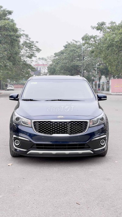 Kia Sedona 2018 Xanh tím than
