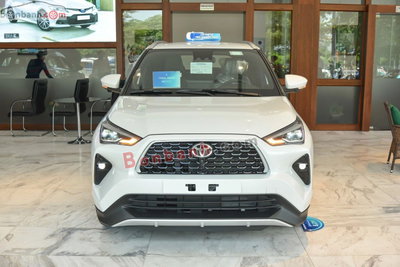 Xe Toyota Yaris Cross 1.5 D-CVT 2026