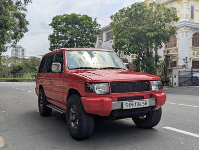 Pajero V32 bản xuất Trung Đông hiếm