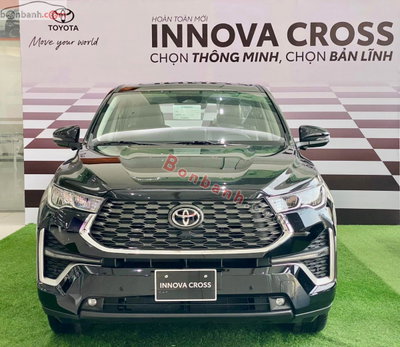 Xe Toyota Innova Cross HEV 2.0 CVT 2026