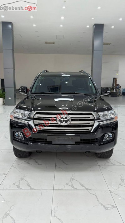 Xe Toyota Land Cruiser 4.6 V8 2020