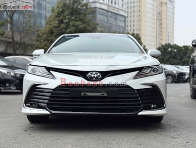 Xe Toyota Camry 2.5Q 2021