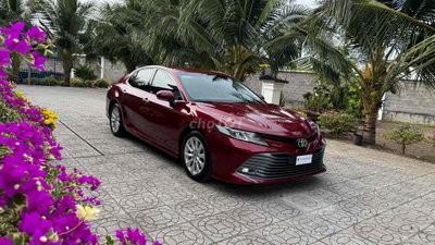 Toyota Camry 2.0G 2020, đk 2021, nhập Thái