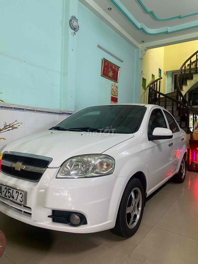 Chevrolet Aveo 2011 Trắng