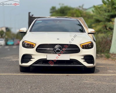 Xe Mercedes Benz E class E300 AMG 2021