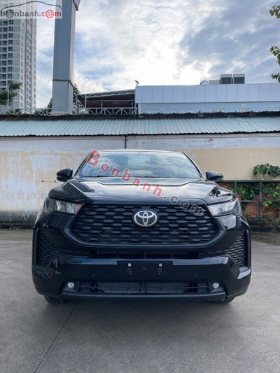 Xe Toyota Innova Cross 2.0G CVT 2026