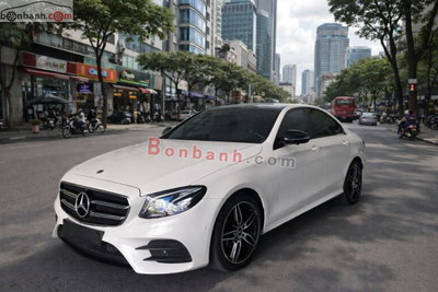 Xe Mercedes Benz E class E300 AMG 2020