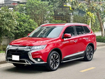 Xe Mitsubishi Outlander Premium 2.0 CVT 2021