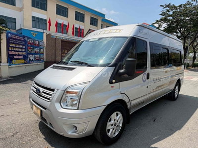 Ford Transit 2016 Bạc 18 vạn km, rất đẹp