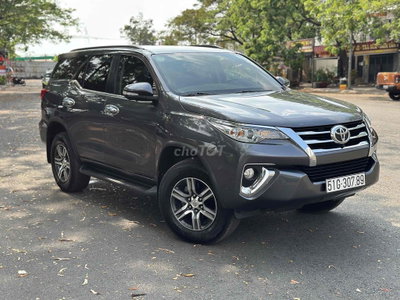 Toyota Fortuner 2017 2.7V Xám
