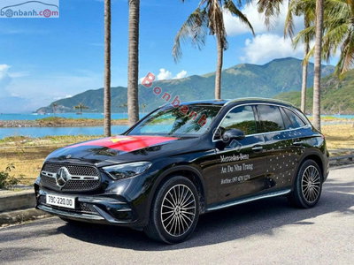 Xe Mercedes Benz GLC 300 4Matic 2023