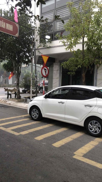 Hyundai Grand i10 2022 Trắng
