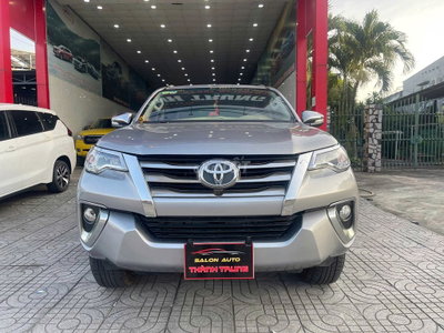 Toyota Fortuner 2018 2.4G Bạc