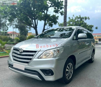 Xe Toyota Innova 2.0E 2016