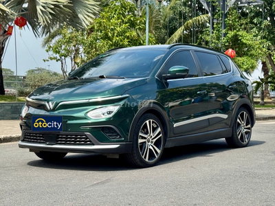 Vinfast VF E34 2022 - Màu xanh - 1v8km- Thuê pin