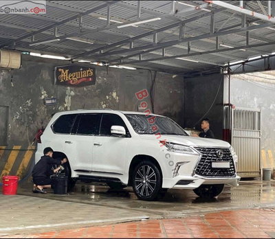 Xe Lexus LX 570 Super Sport 2018