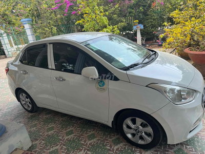 Hyundai i10 2019 Trắng Tự động